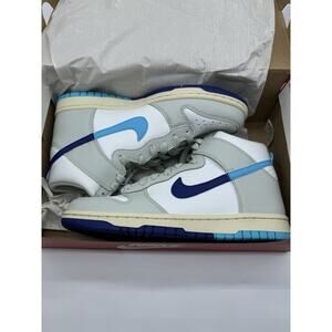 Nike Dunk High Retro SE Summit White Blue Royal Sneakers FN7995-100 Boys 6.5Y